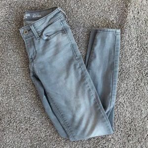denizen from levi’s low rise jegging